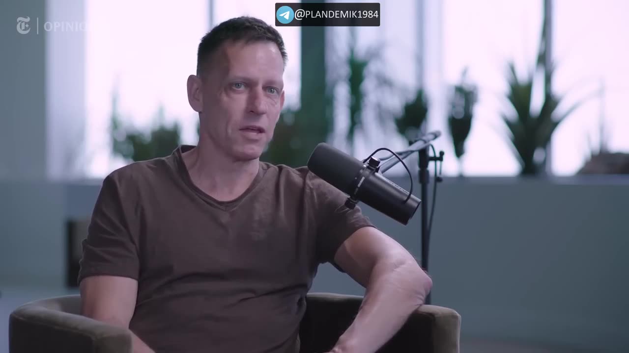 Peter Thiel on Why Progress Has Slowed: Stagnation, Digital Exceptions, and AI