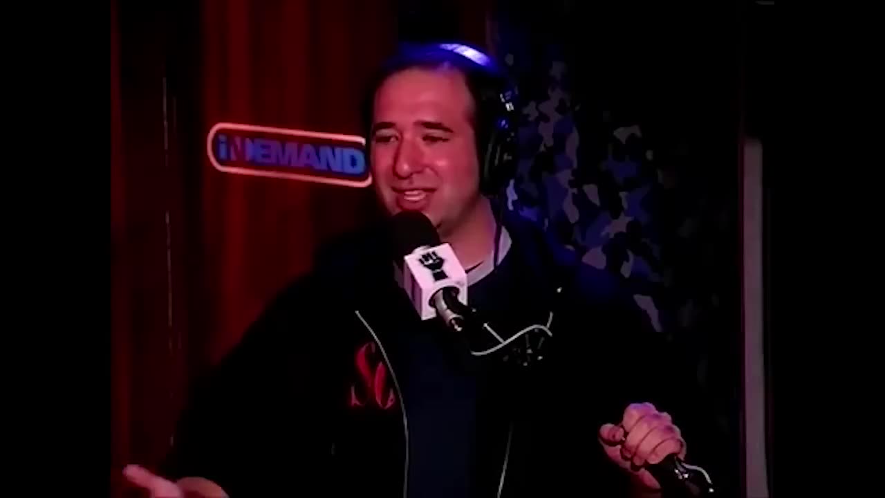 “Howard Stern” Jason Kaplan has mommy issues (720p)