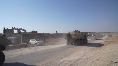 IDF: The Moment the Returning Hostages Crossed Into Israeli Territory a Short While Ago