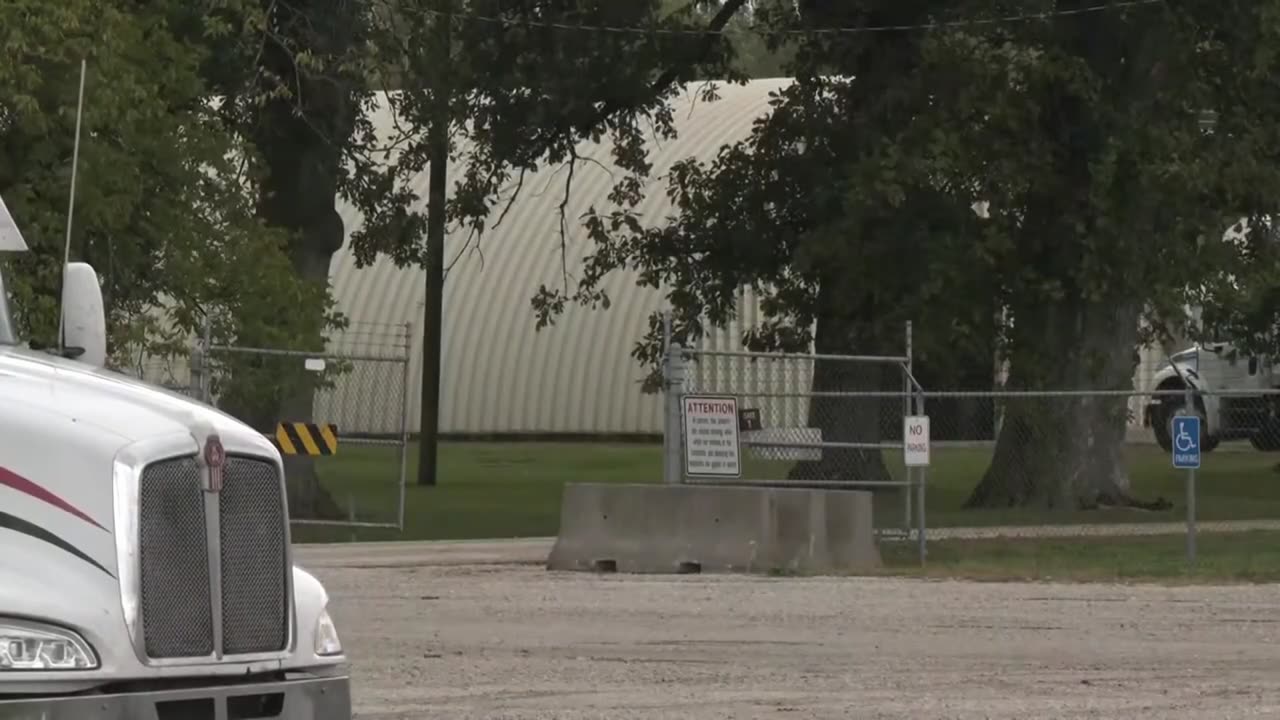 National Guard Deployed Near Chicago - Heightened Security at Elwood Army Center - DWS News - AC14