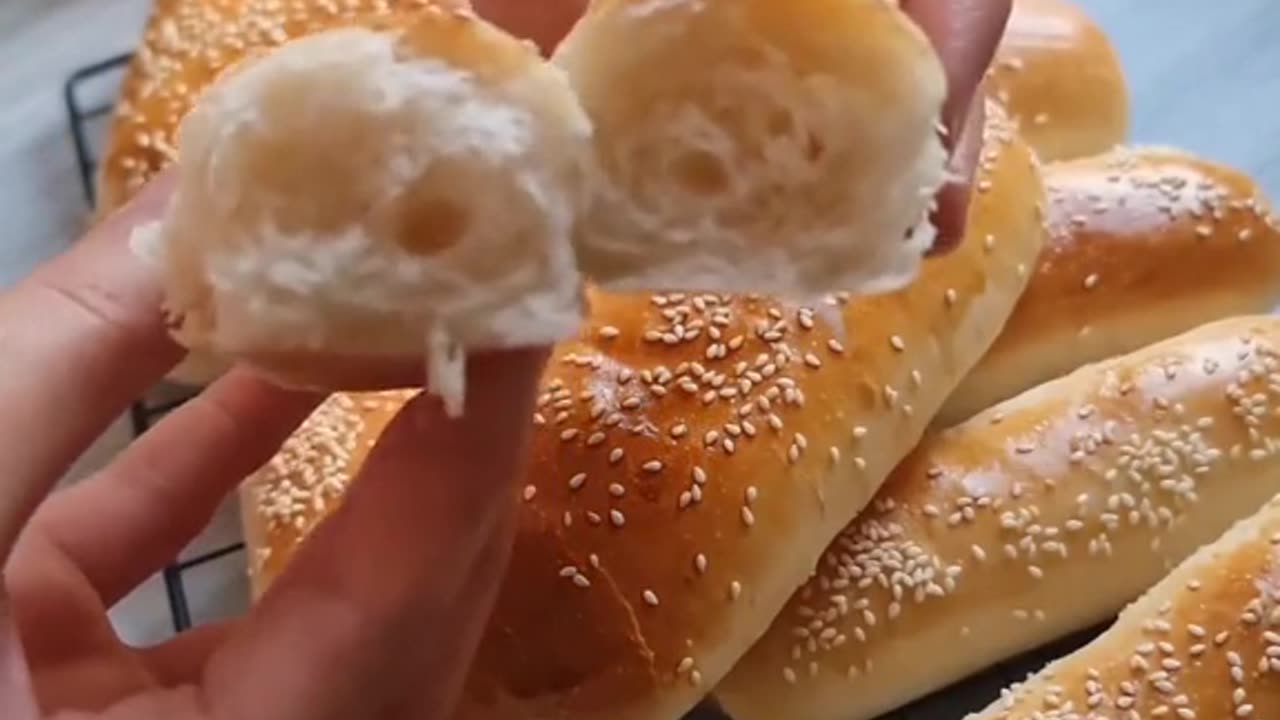🔥 “Soft Homemade Bread — Easy Recipe You’ll Make Every Day!”