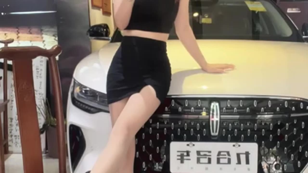 Chinese babe live streaming...