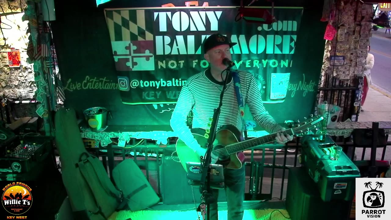 LIVE Music Everyday!