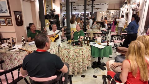 Spanish Live Music - Charming Málaga 🎶 Historic Restaurant with Soulful Voices