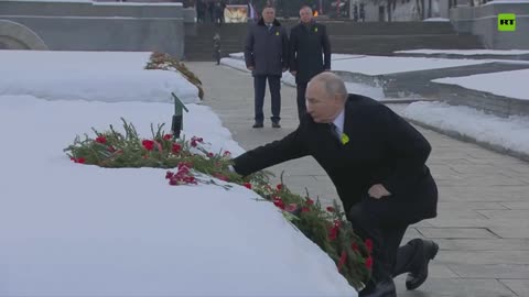 Putin rinde homenaje a su hermano en el 82.º aniversario del sitio de Leningrado