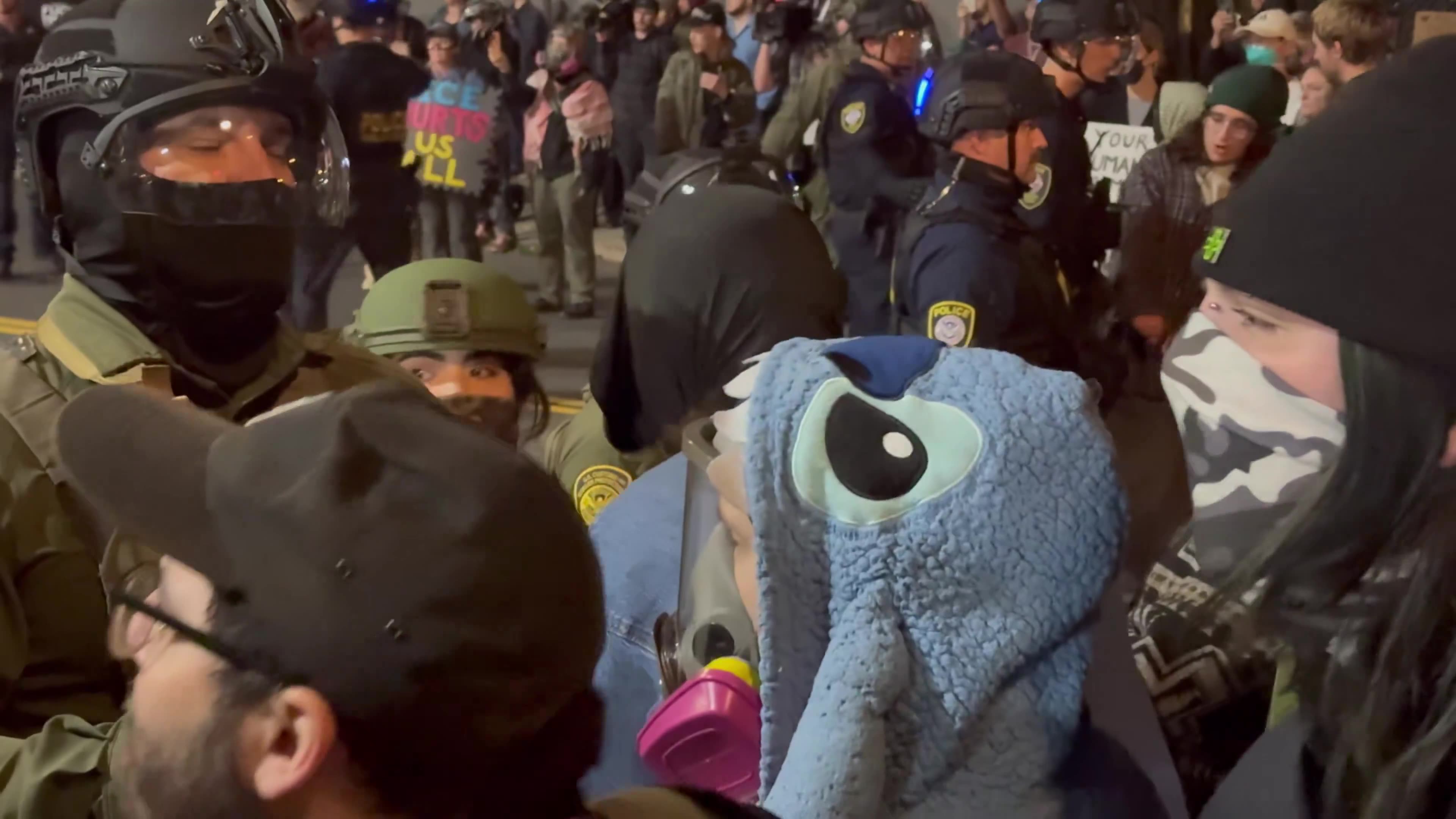 Antifa spits at a federal agent, gets beaten down