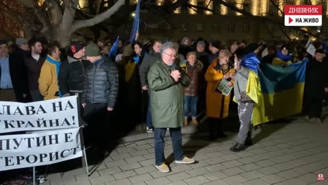Манол Пейков - раздвоението на личността на един политик, вземащ всички страни