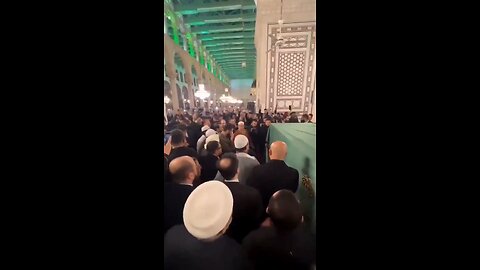 🇸🇾🇸🇦 From Saudi Arabia, with a crown