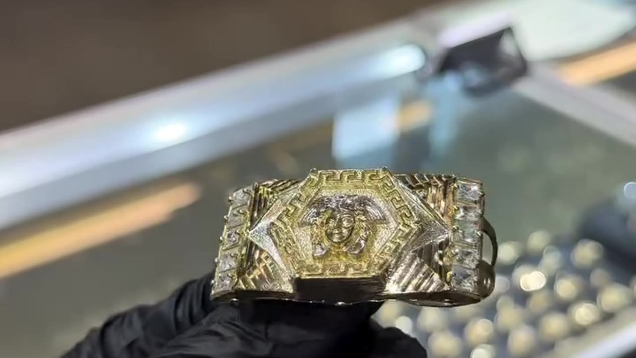 10K Gold Double Finger Medusa Face Ring