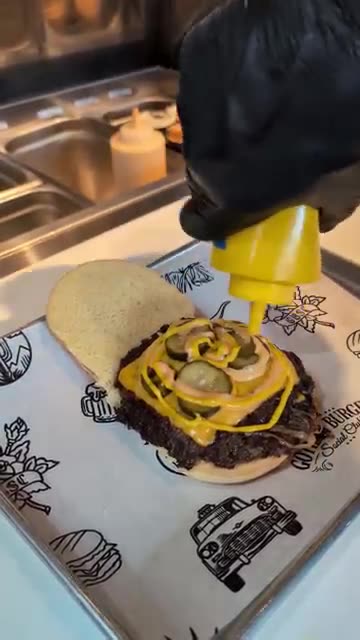 NYC’s Best Smashburger? Gotham Burger Social Club Review!