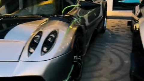 😍🏎️ The ULTIMATE Supercar Spotting in Dubai! | LuxurySportsCars