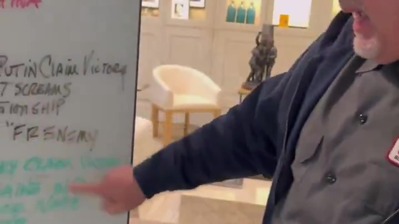 Glenn Beck Breaks Down the Ukraine-Russia Situation and Why Trump Is a Genius