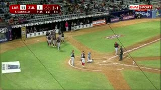 Yohendrick Pinango se voló la barda dos veces