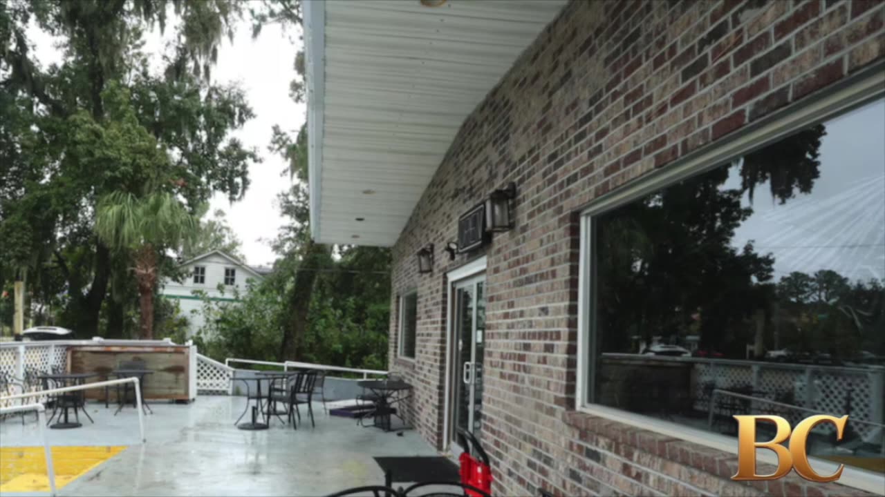 Shooting at packed South Carolina bar kills 4 and injures at least 20 others