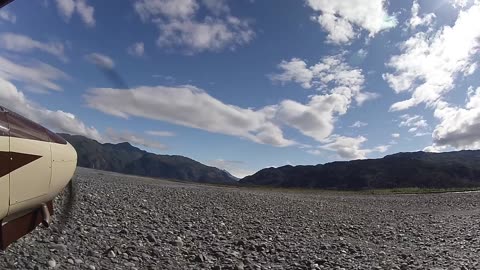 Short Clips Of Alaska Bush Flying