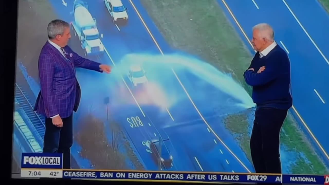 WHOOPS🤣 Watch this newscast about a water main break in New Castle, Delaware.