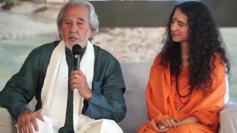 dr.bruce-lipton-amp-sadhvi-bhagawati-saraswati-self-over-situation-