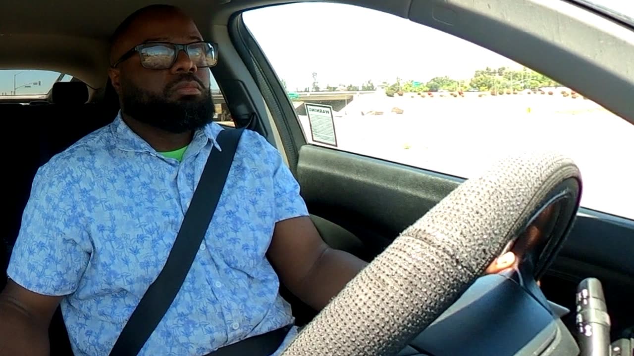 Moefoe Joejoe - I Miss Driving My Car