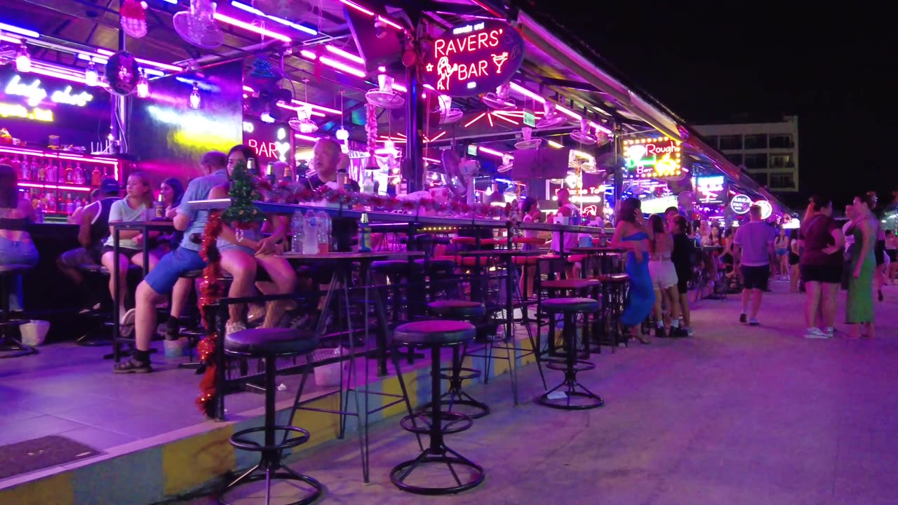 "I Went to Pattaya’s Nightlife Hotspots… Here’s What Happened!"