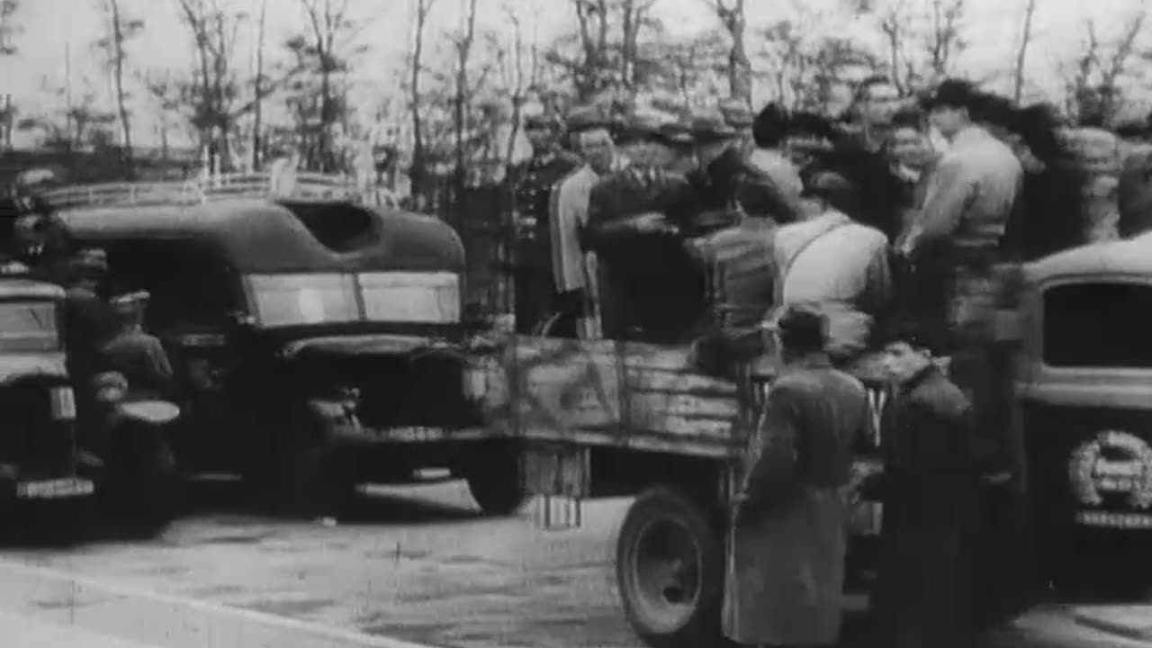 WORLD IN FILM. Issue no. ... - WORLD IN FILM. Issue no. 43, NUREMBERG AND MAUTHAUSEN - 111-adc-10089