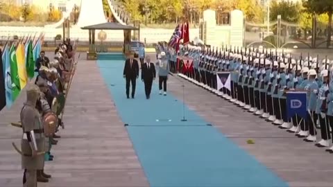 Starmer receives grand welcome from Erdogan in Turkey, stops to greet the troops, "Merhaba... "