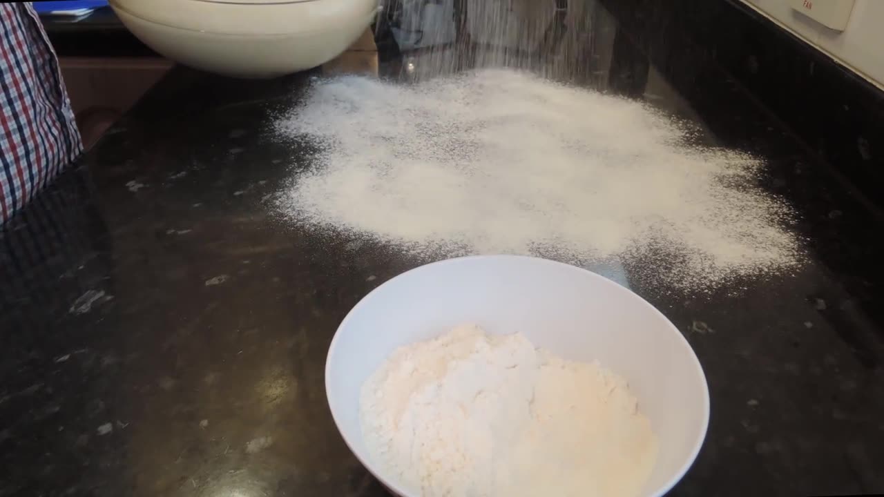 Soft & Fluffy Bloomer Loaf | Easy Homemade Bread