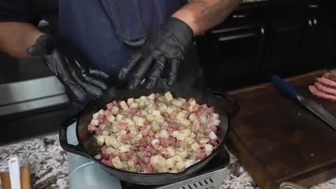 Quick Corned Beef Hash for Breakfast.