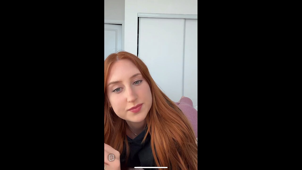 Irresistible Redhead 🖤💖💜