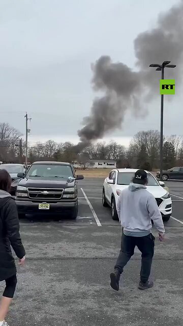 SHOCKING: Two Helicopters Collide Mid-Air and Crash in Hammonton, New Jersey – Raw Witness Footage