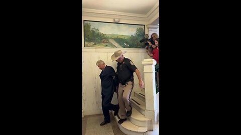 😨 Jeffrey Epstein wasn’t the only pedophile close to Trump