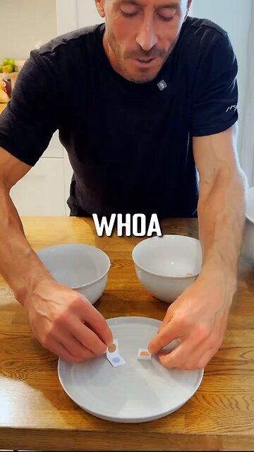 Baking Soda Is Very Good At Eliminating Pesticides From Your Fruit