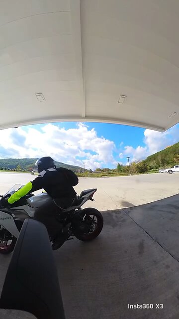 231014 Into the mountains