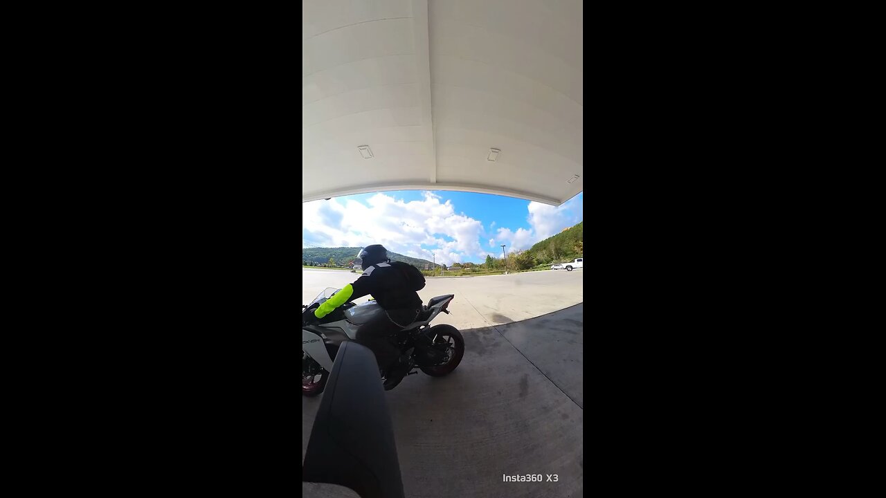 231014 Into the mountains