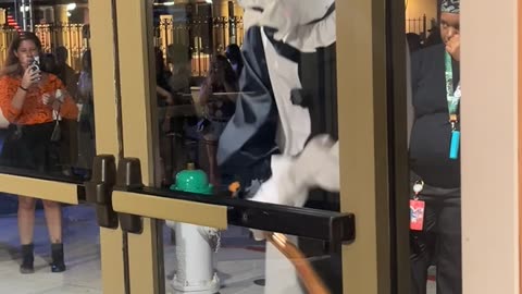 Breaking Art the Clowns Heart