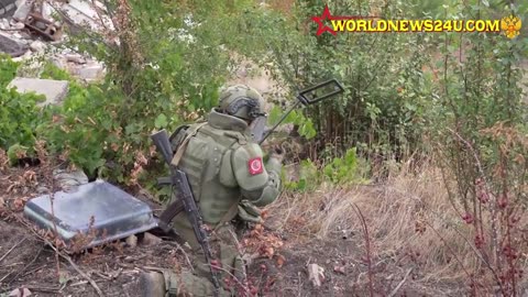 Sappers from the Center Force Group are clearing mines in liberated territories in Krasnoarmeysk