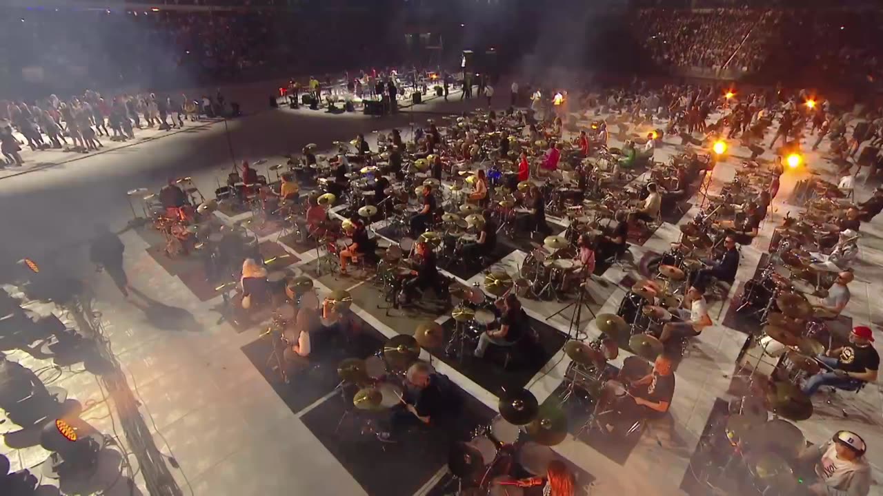 Paradise City, Guns N' Roses played by 1.000 musicians