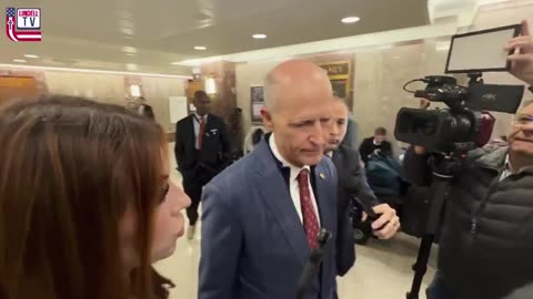 Someone here illegal CAN NOT VOTE