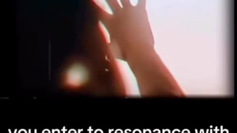 The earlobe point he's talking about is the Master-Sensorial point, also connected to the eye