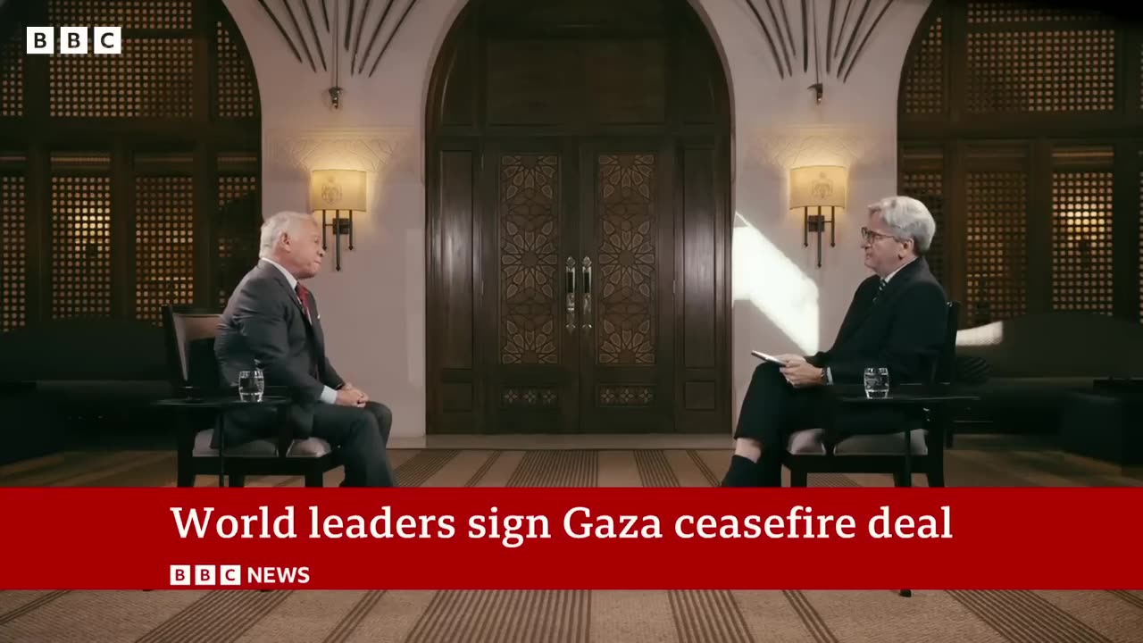 ‎Trump declares “Peace in the Middle East” as hostages and prisoners return home | BBC News