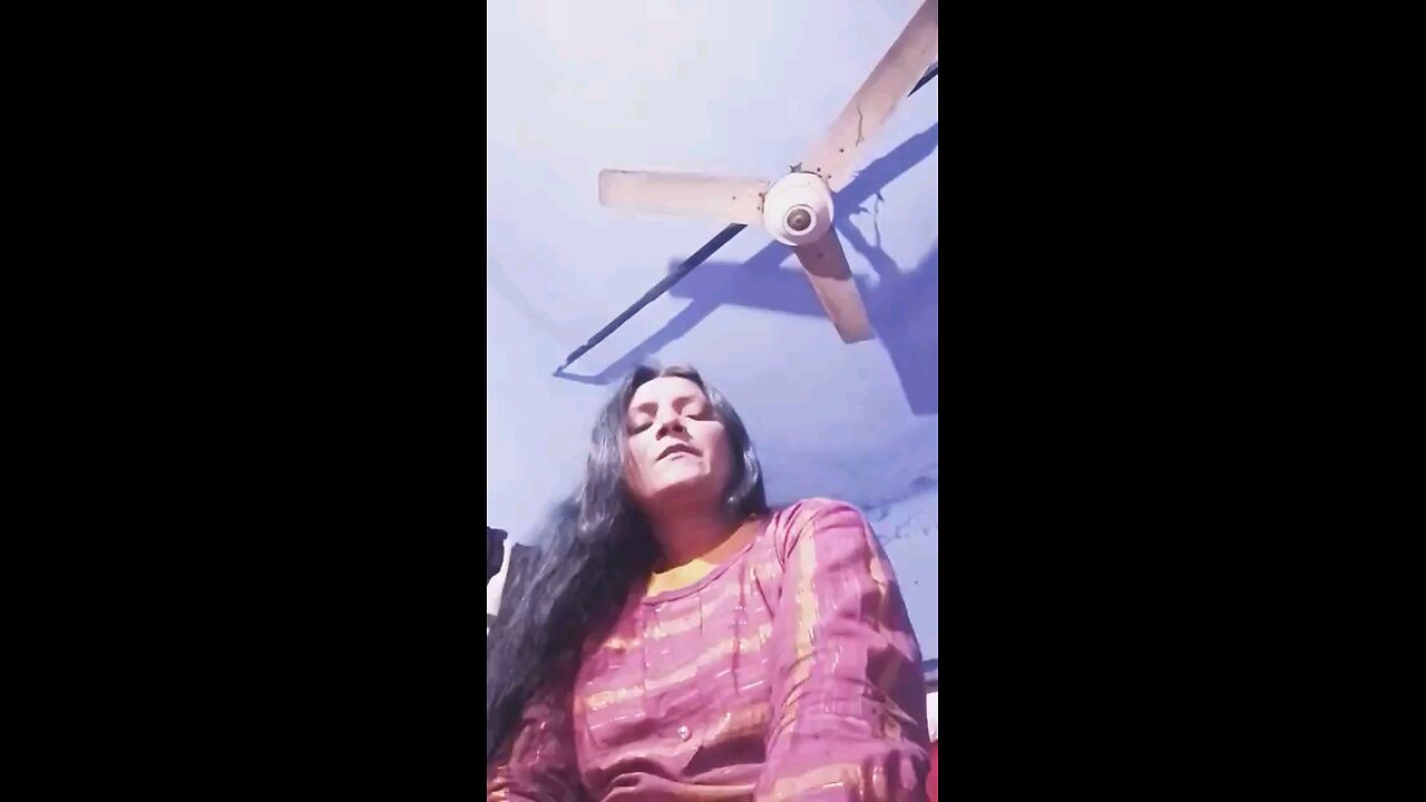 कब्रिस्तान घूमने चले 😆😊