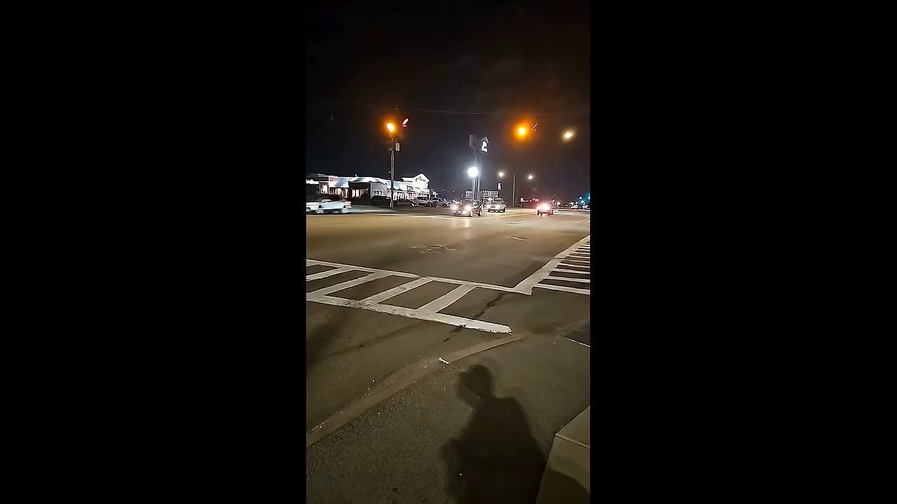 Joseph Martelli Niagara Falls, NY Car runs a red light on Niagara Falls Blvd Niagara Falls, NY