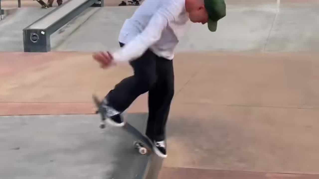 🔥📚 Textbook Tricks! Watch This Masterclass! | SkateNation