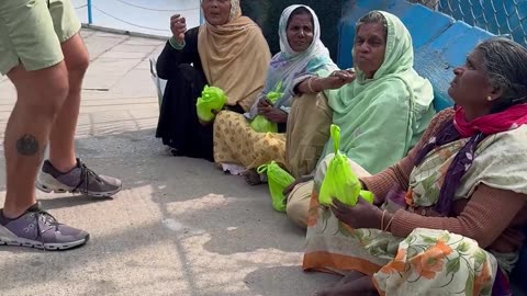 Moments That Heal: Serving Hope on the Streets