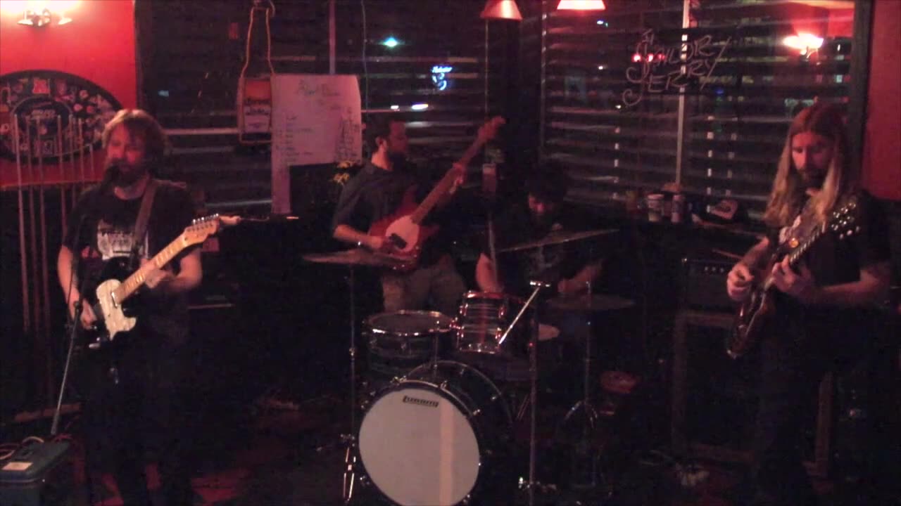 Humours - DOG SHREDDER