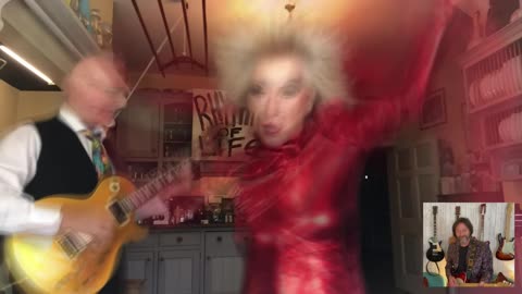 20220619 Toyah & Robert's Sunday Lunch - Slave To The Rhythm [QB1eQkKii4E]