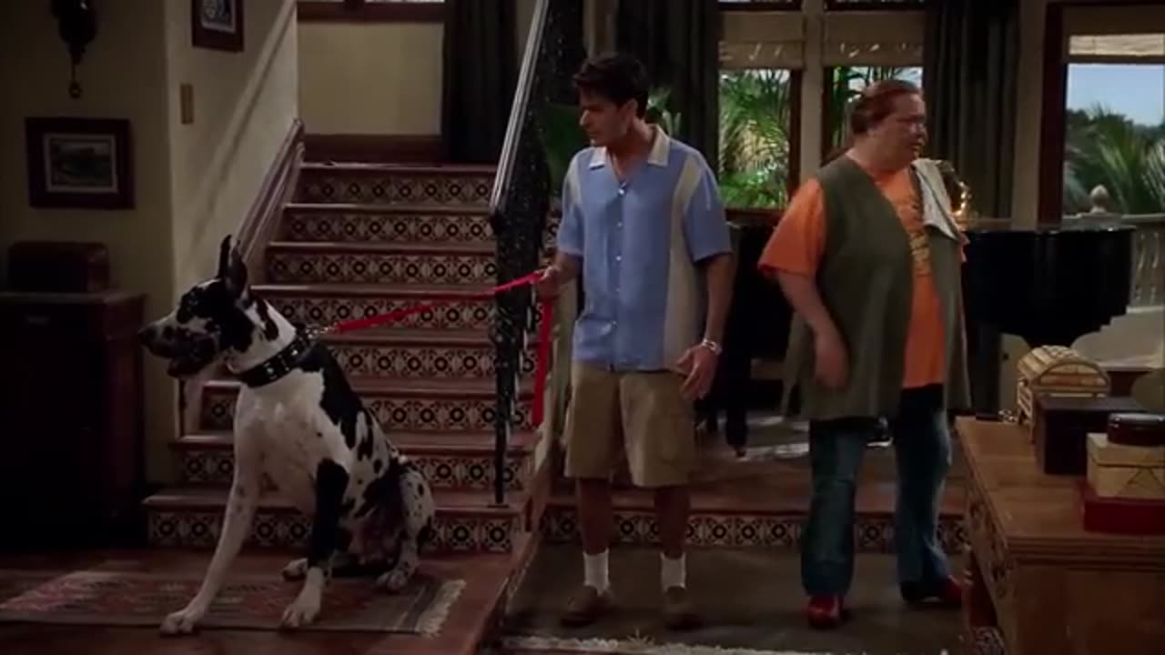 Two and a Half Men: Alan Steals His Ex’s Dog & Cops Get Involved!