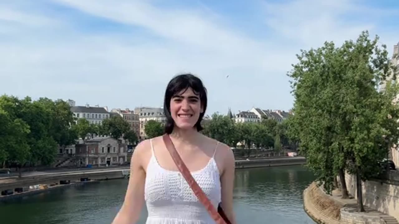 Stay here with a spanish tgirl