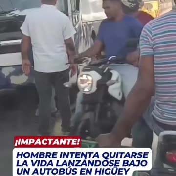 Hombre en plena vía publica