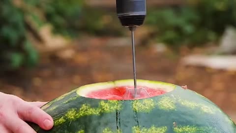 DIY garage juicer 🍉 Make watermelon juice right inside the fruit! 😎