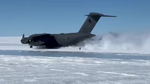 Landing of the Boeing C-17 Globemaster III on an ice runway in Antarctica.
